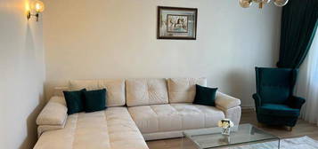 Inchiriere apartament 3 camere Mall Vitan cu centrala proprie