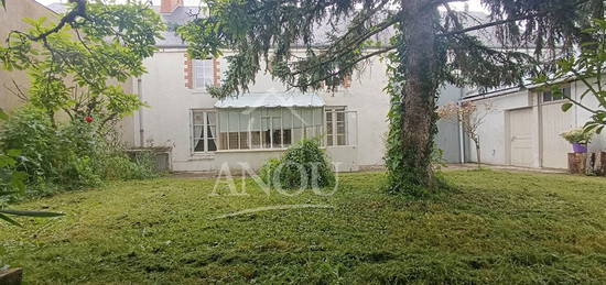 Parfait pour Famille : Maison avec 4 Chambres à BEAUCE LA ROMAINE