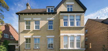 3 bed flat for sale