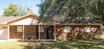 709 E Ham Ave, De Leon, TX 76444