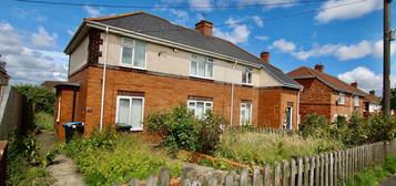 3 bed semi-detached house to rent