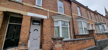 4 bedroom terraced house