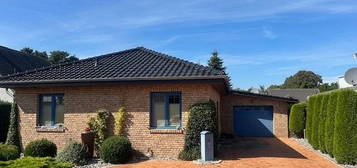 Tolles Einfamilienhaus im Bungalowstil mit gepflegten Garten in Kramerhof OT Groß Kedingshagen zu vermieten.