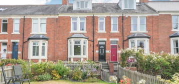 4 bedroom terraced house for sale