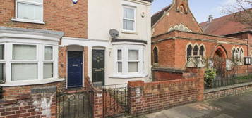 2 bedroom terraced house