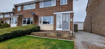 3 bedroom semi-detached house to rent