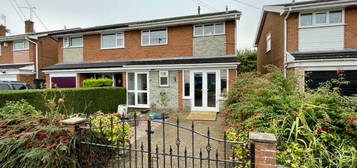 3 bedroom semi-detached house for sale