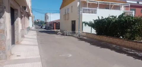 Casa unifamiliar en Mar&#xED;a Auxiliadora-Barriada de Llera