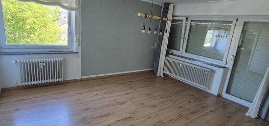 5 Zimmer Wohnung absofort zu vermieten in Kürnbach