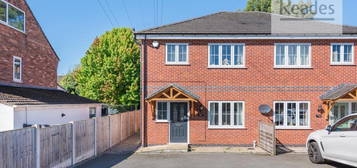 3 bedroom semi-detached house for sale