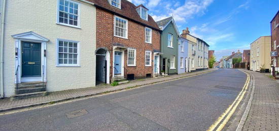 3 bedroom town house for sale