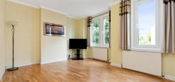 Flat to rent in Kingston Road, London SW20