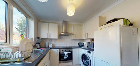 2 bedroom semi-detached house