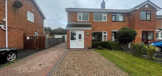 3 bedroom semi-detached house for sale