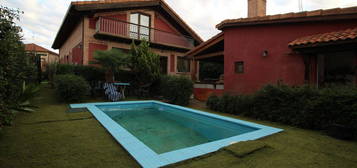 Casa o chalet independiente en venta en calle Real, 2