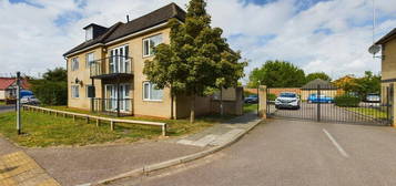 2 bedroom ground floor flat for sale