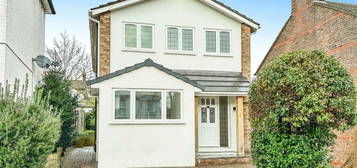 3 bedroom detached house