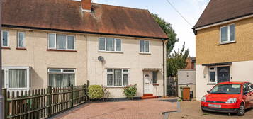 3 bed semi-detached house for sale