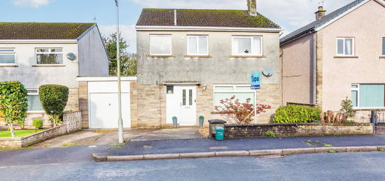 3 bed detached house for sale