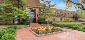 1220 Park Ave W #135, Highland Park, IL 60035