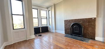 716 Sackett St #4L, Brooklyn, NY 11217