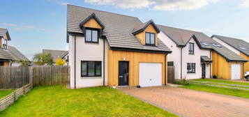 3 bed detached house for sale