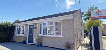 2 bed detached bungalow for sale