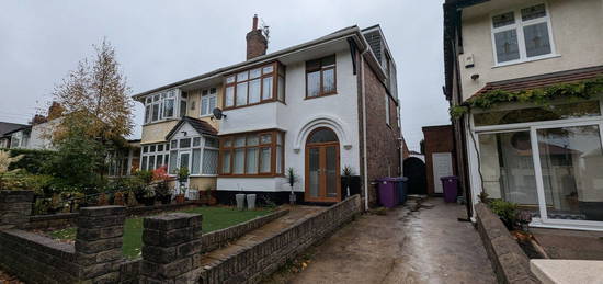 3 bed semi-detached house for sale