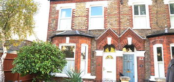 End terrace house to rent in Franche Court Road, London SW17