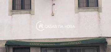 Moradia/Prédio com potencial para fazer 3 apartamentos,  moradia ou...