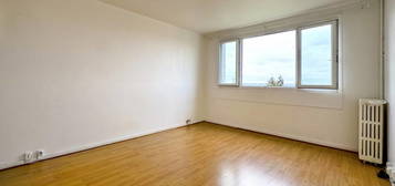 Studio  à vendre, 1 pièce, 28 m², Étage 2/3