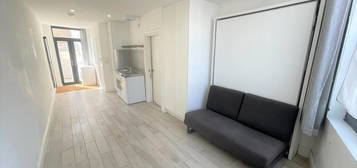 Studio to rent in Queens Road, Walthamstow, London E17