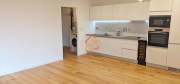 2 bed flat to rent