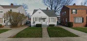 3809 Grosvenor Rd, South Euclid, OH 44118