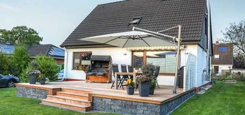 Einfamilienhaus, Terrasse und Garage + provisionsfrei +