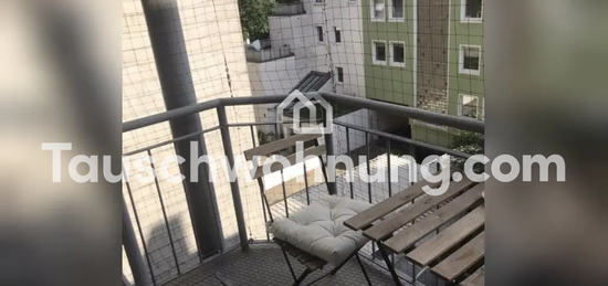 Tauschwohnung: Bieten 2ZKB 30m2 mit Balkon / Suchen 2ZKB größer 50m2