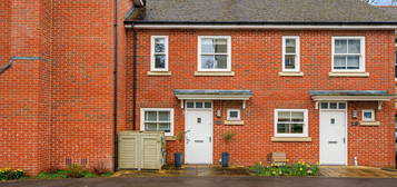 Terraced house to rent in Winton Close, Winchester SO22