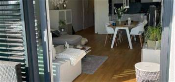 Exklusive, neuwertige 3,5-Raum-Wohnung mit gehobener Innenausstattung in Taunusstein