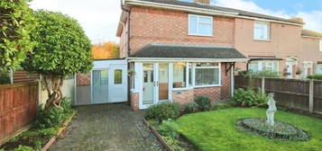 3 bed semi-detached house for sale