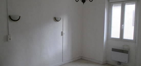 Appartement  à louer, 3 pièces, 2 chambres, 55 m²