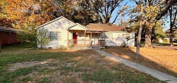 202 S  Van Buren St, Dewitt, AR 72042