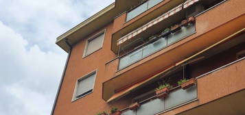 Trilocale viale Valganna 29, Biumo Inferiore - Superiore, Varese