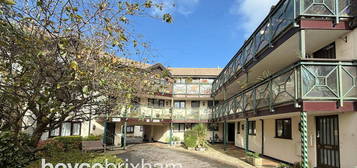 1 bedroom ground floor flat for sale