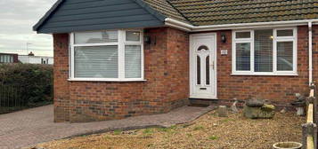 3 bed semi-detached house to rent