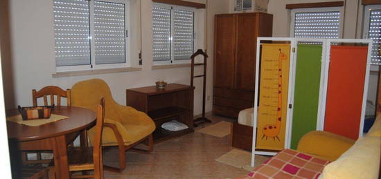 Apartamento T0, Caldas da Rainha