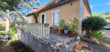 Ancien corps de ferme - 10 minutes Biars sur Cère