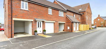 2 bed detached house to rent