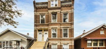 3030 S  Lyman St #2R, Chicago, IL 60608