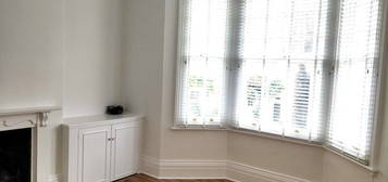 Flat to rent in Carmalt Gardens, London SW15