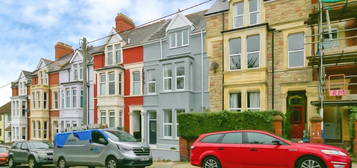 4 bedroom terraced house for sale